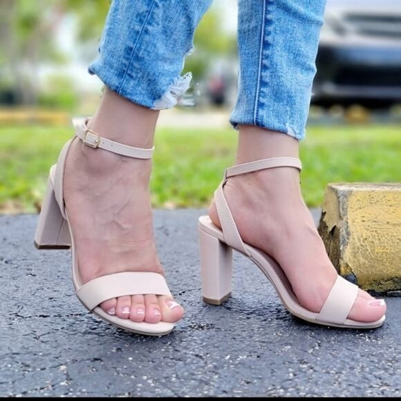 Womens Ankle Strap Chunky Block Heel Dress Sandals Nude Color - Picture 1 of 4